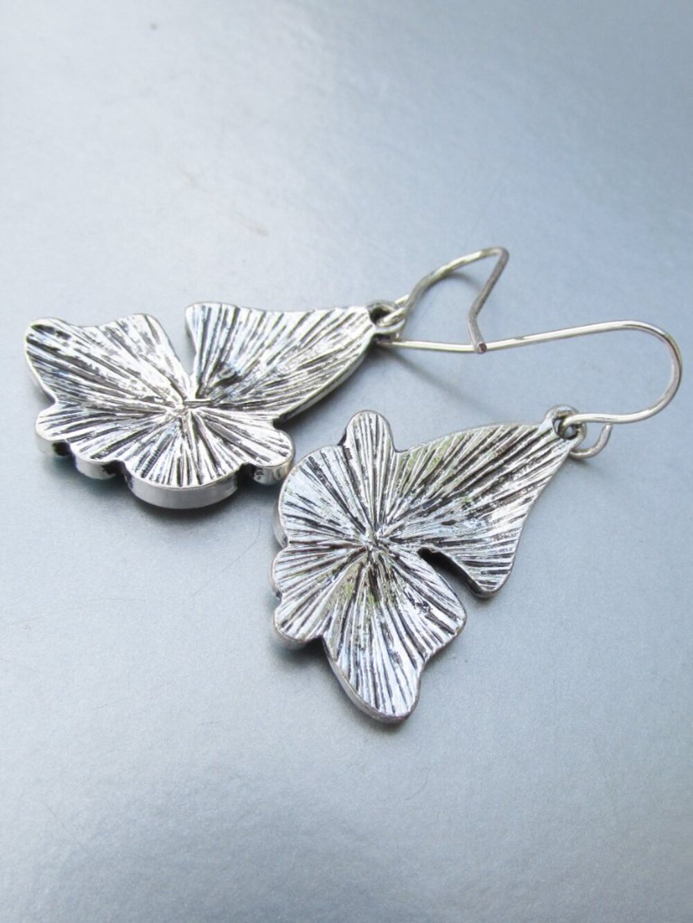 Handmade Howlite BUTTERFLY Sterling & Silver Tone Dangle Earrings - Picture 2 of 2